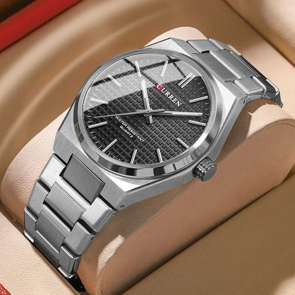 Curren Men Watch 8439 silver and black